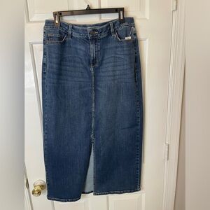 Liz Claiborne Women’s Mid Rise Midi Denim Skirt size 8